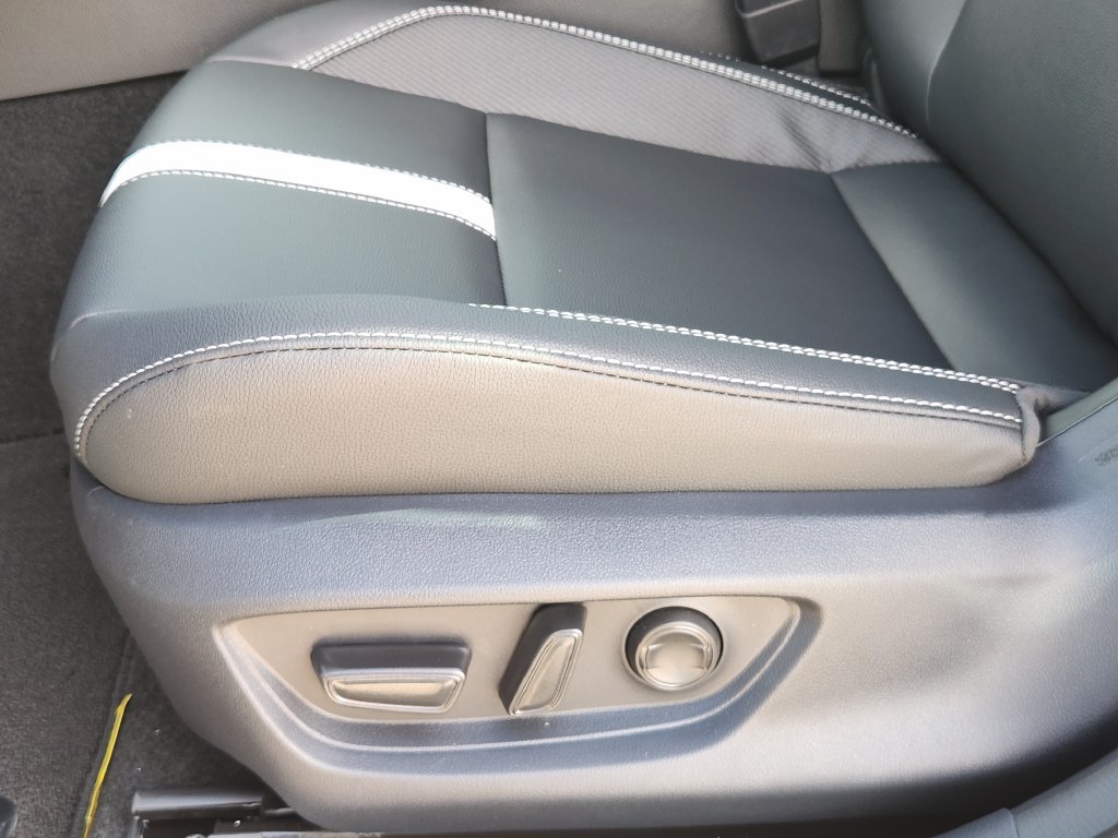 New 2026 Toyota Camry SE w/ Convenience Package FWD image 14