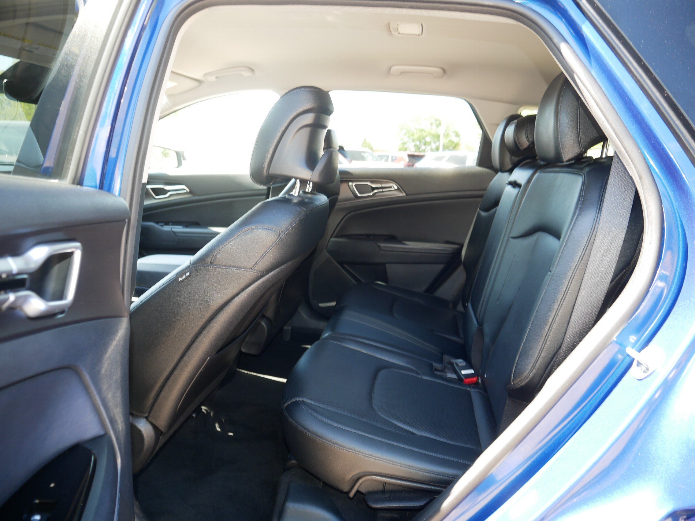 Certified 2023 Kia Sportage EX AWD/4WD image 35