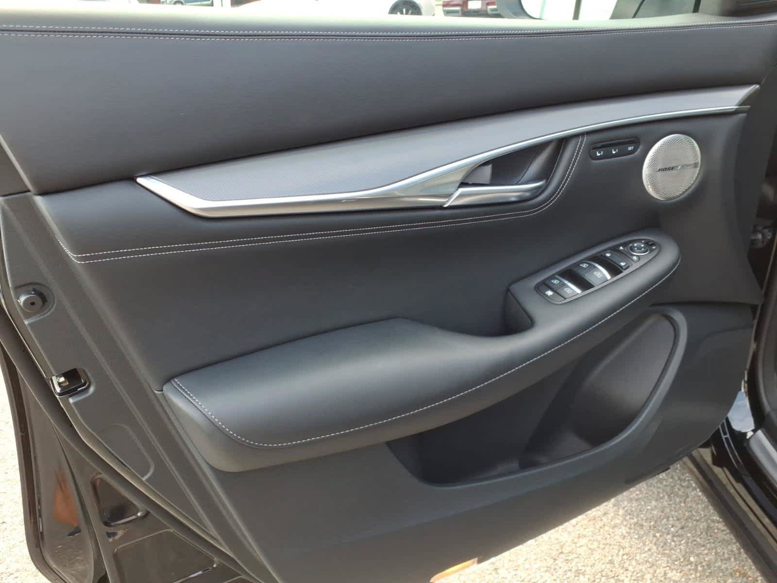 Certified 2023 INFINITI QX55 Essential AWD/4WD image 9