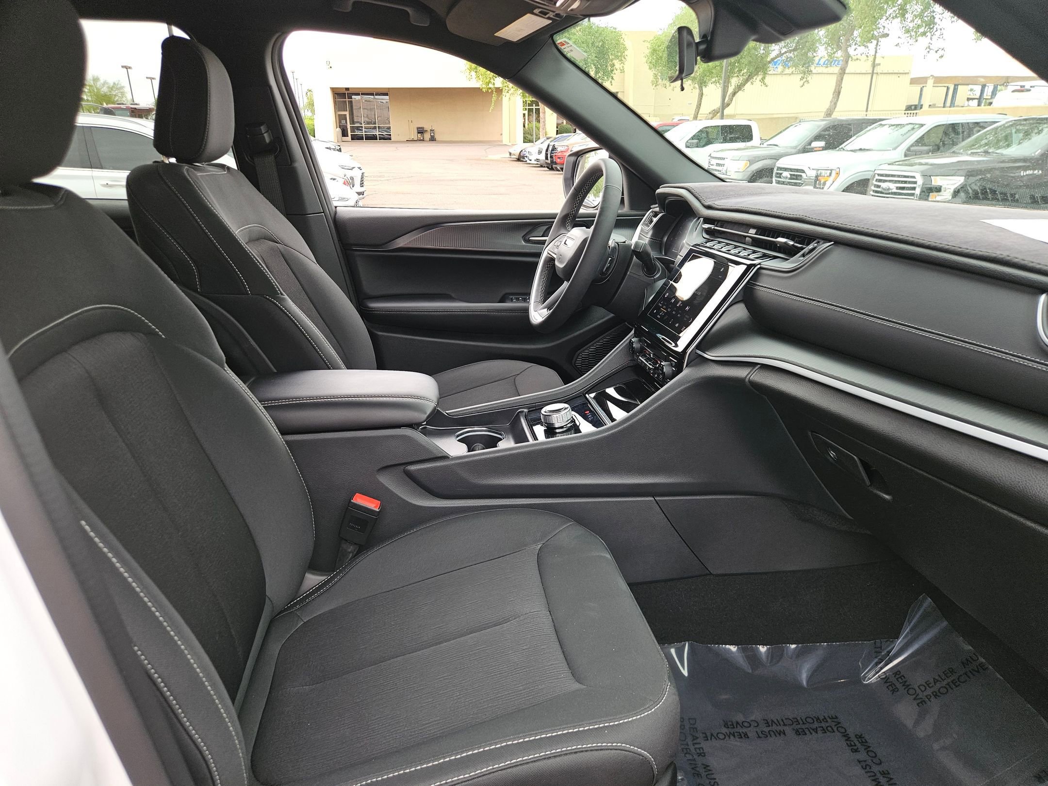 Used 2025 Jeep Grand Cherokee Laredo w/ Trailer Tow Package RWD image 25