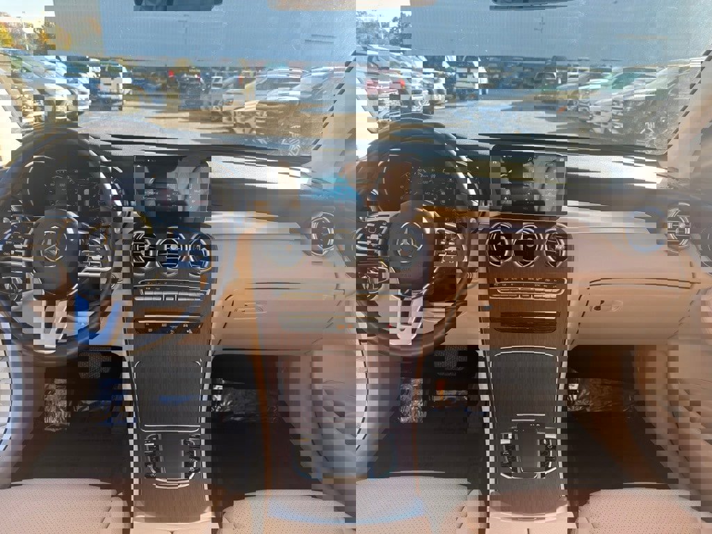 Used 2022 Mercedes-Benz GLC 300 4MATIC image 15