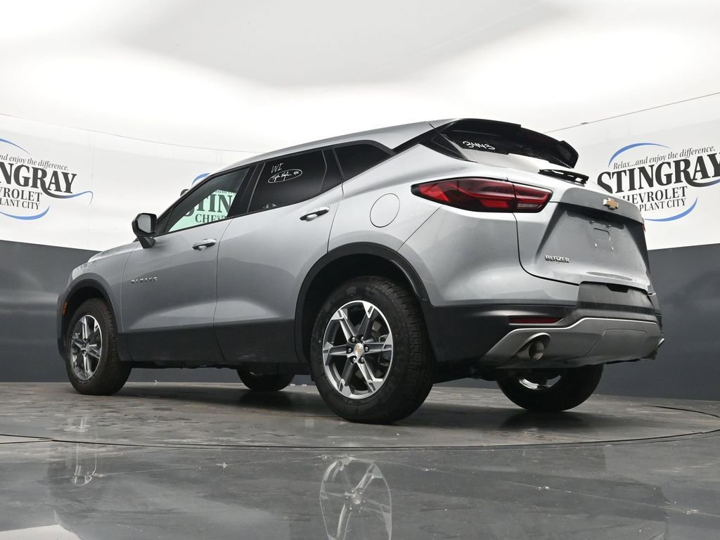 Used 2025 Chevrolet Blazer LT image 21