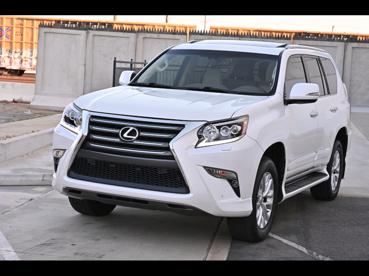 Used 2015 Lexus GX 460 w/ Premium Package