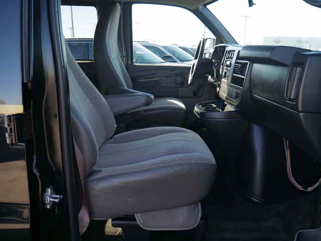 Used 2013 Chevrolet Express 1500 LS image 18