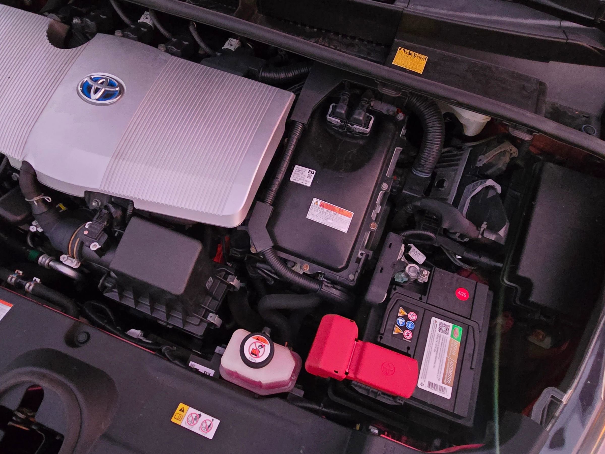 Used 2017 Toyota Prius Three image 66