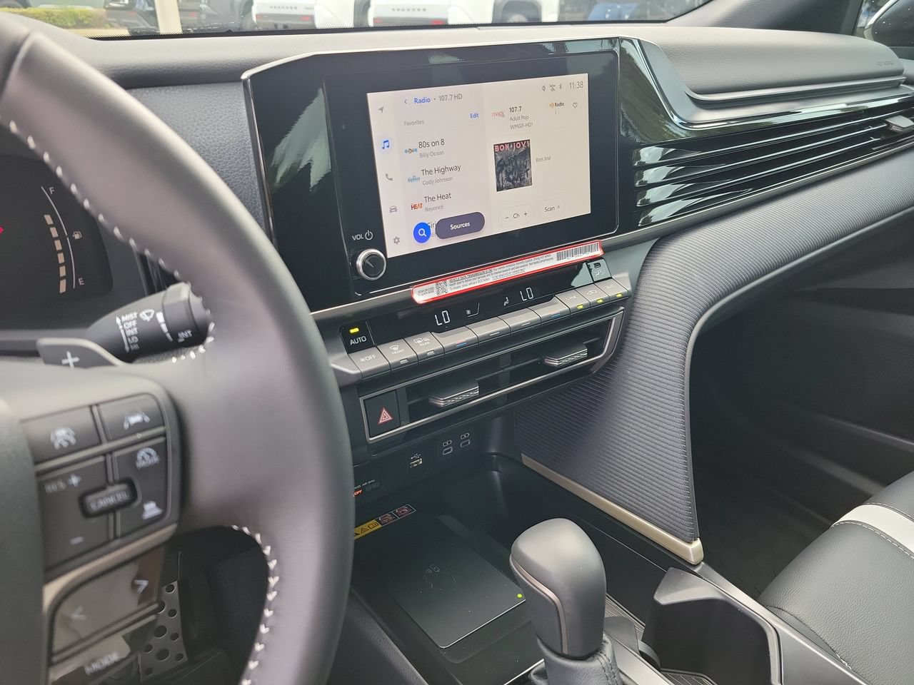 Used 2026 Toyota Camry SE FWD image 24