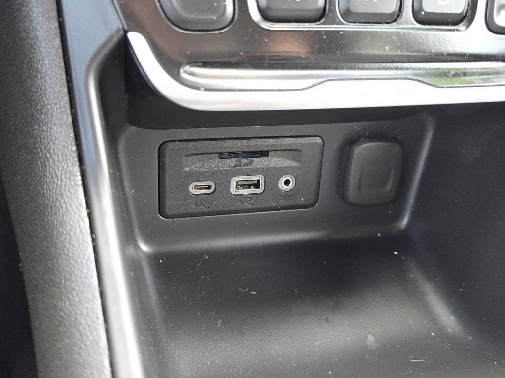 Used 2020 GMC Terrain SLT w/ Preferred Package AWD/4WD image 30