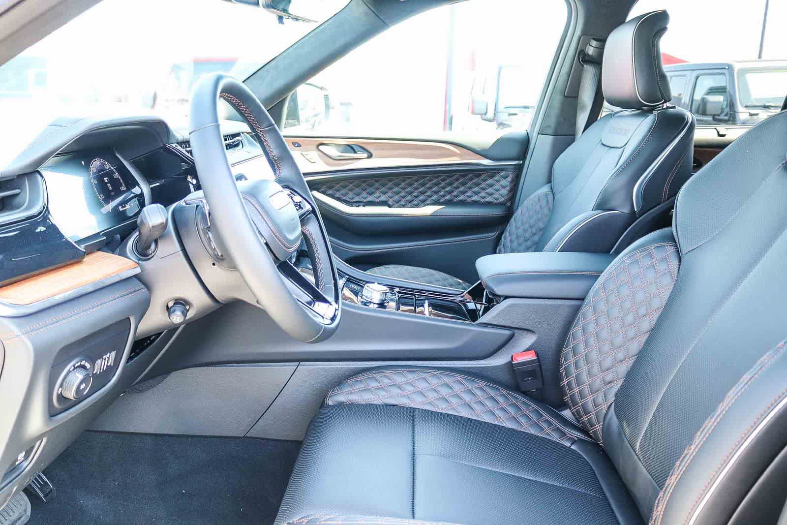 New 2026 Jeep Grand Cherokee Summit AWD/4WD image 20