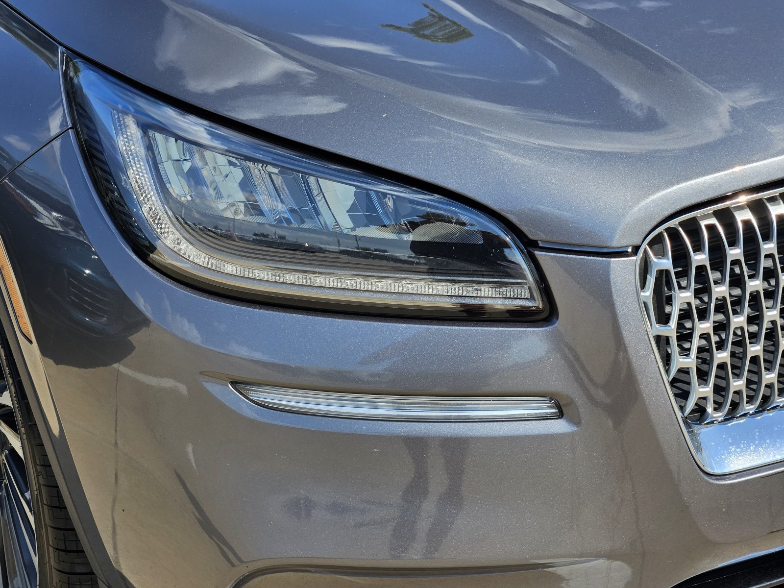 Used 2021 Lincoln Corsair Reserve FWD image 13