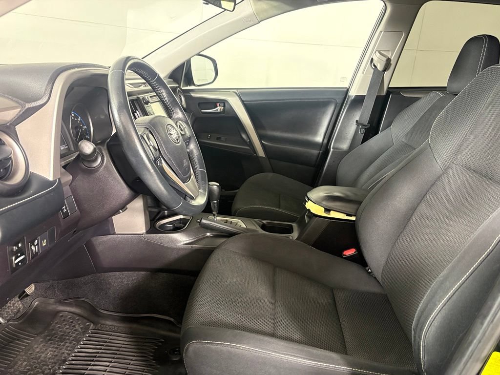 Used 2018 Toyota RAV4 XLE w/ Plus Extra Value Package AWD/4WD image 21