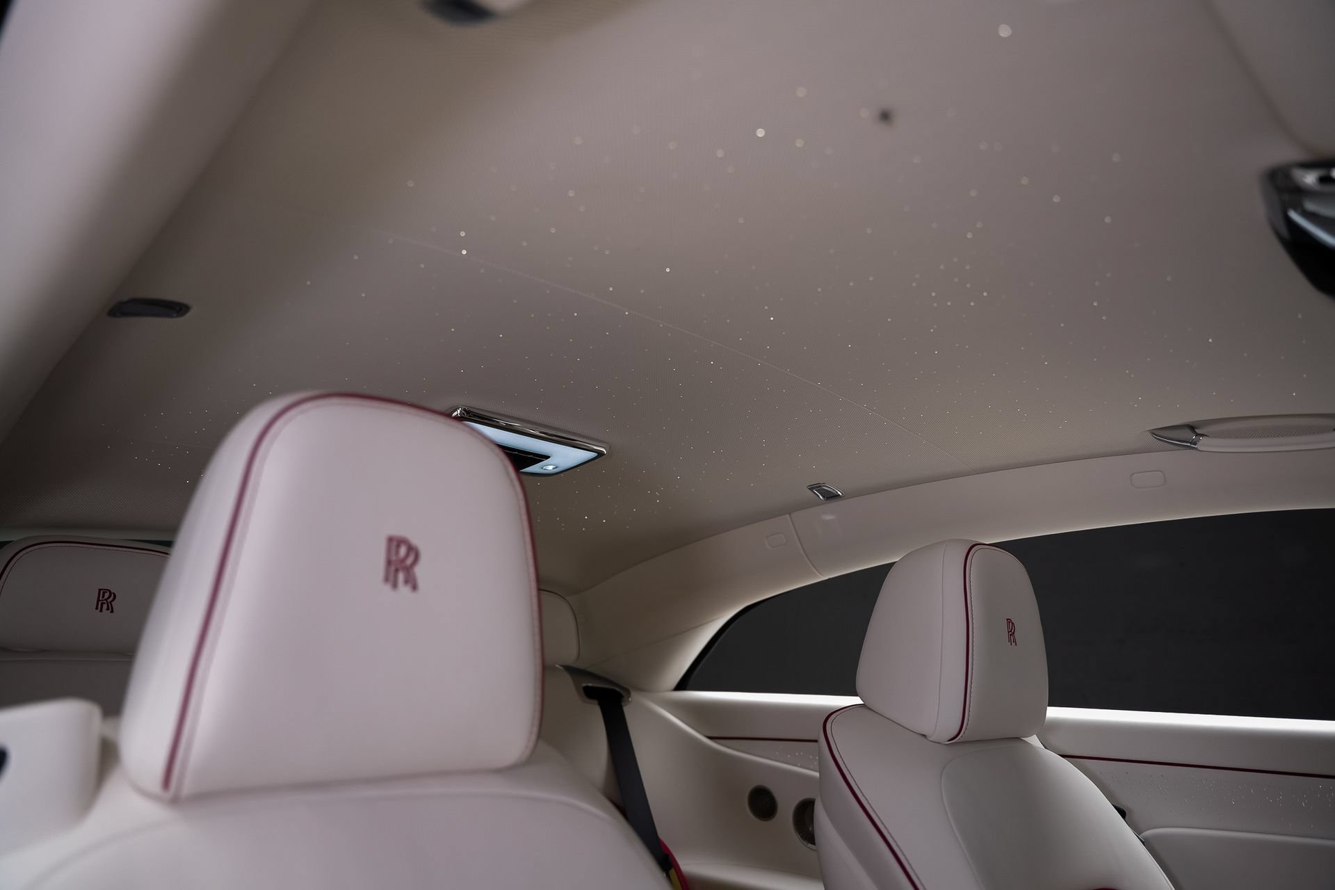 Used 2025 Rolls-Royce Spectre w/ Spectre Launch Package AWD/4WD image 2