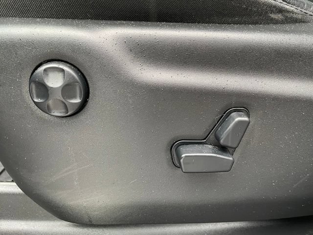 Used 2019 Jeep Grand Cherokee Limited AWD/4WD image 10