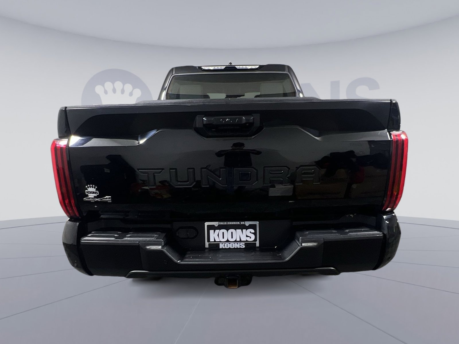 Used 2022 Toyota Tundra SR5 w/ SR5 Premium Package image 5