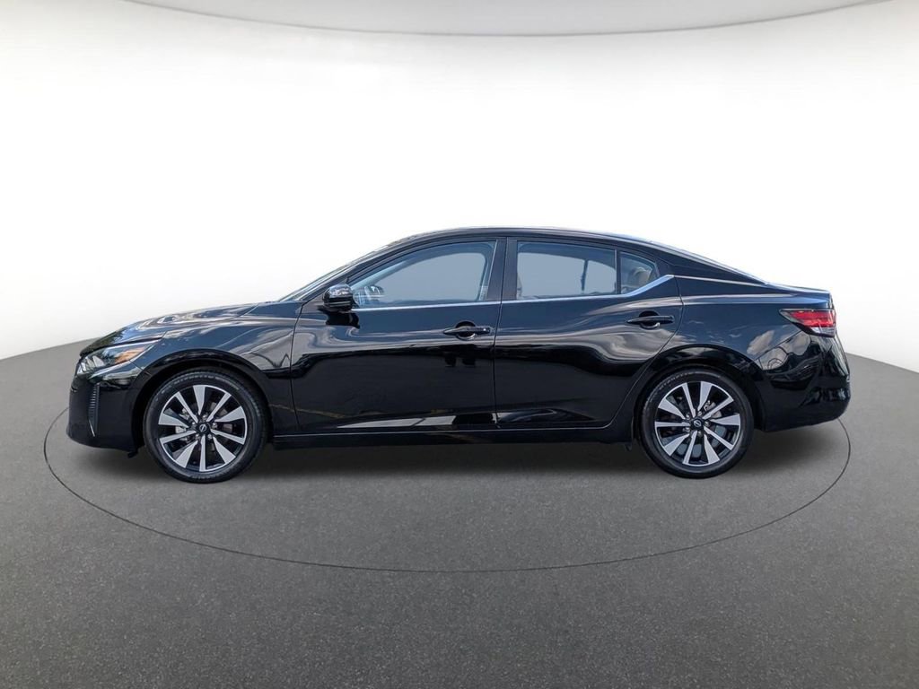 Used 2025 Nissan Sentra SV w/ SV Premium Package FWD image 8