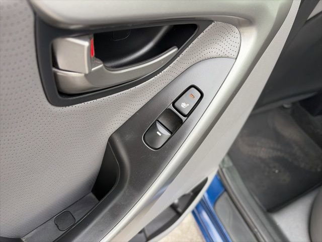 Used 2013 Hyundai Elantra Limited image 16