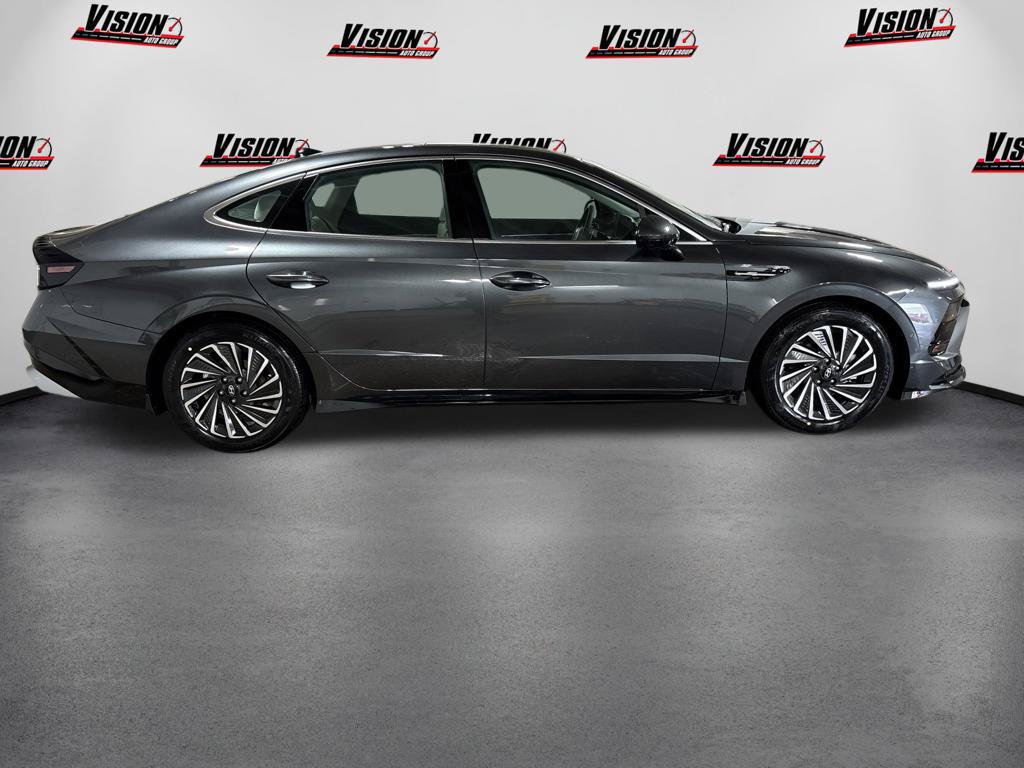 New 2026 Hyundai Sonata Limited FWD image 6