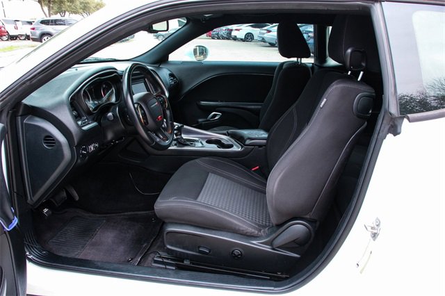 Used 2018 Dodge Challenger SXT image 10