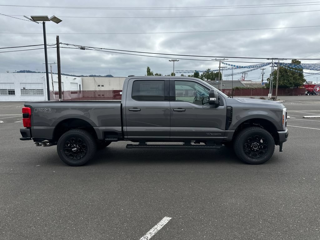 New 2026 Ford F250 Lariat w/ Black Appearance Package AWD/4WD image 8