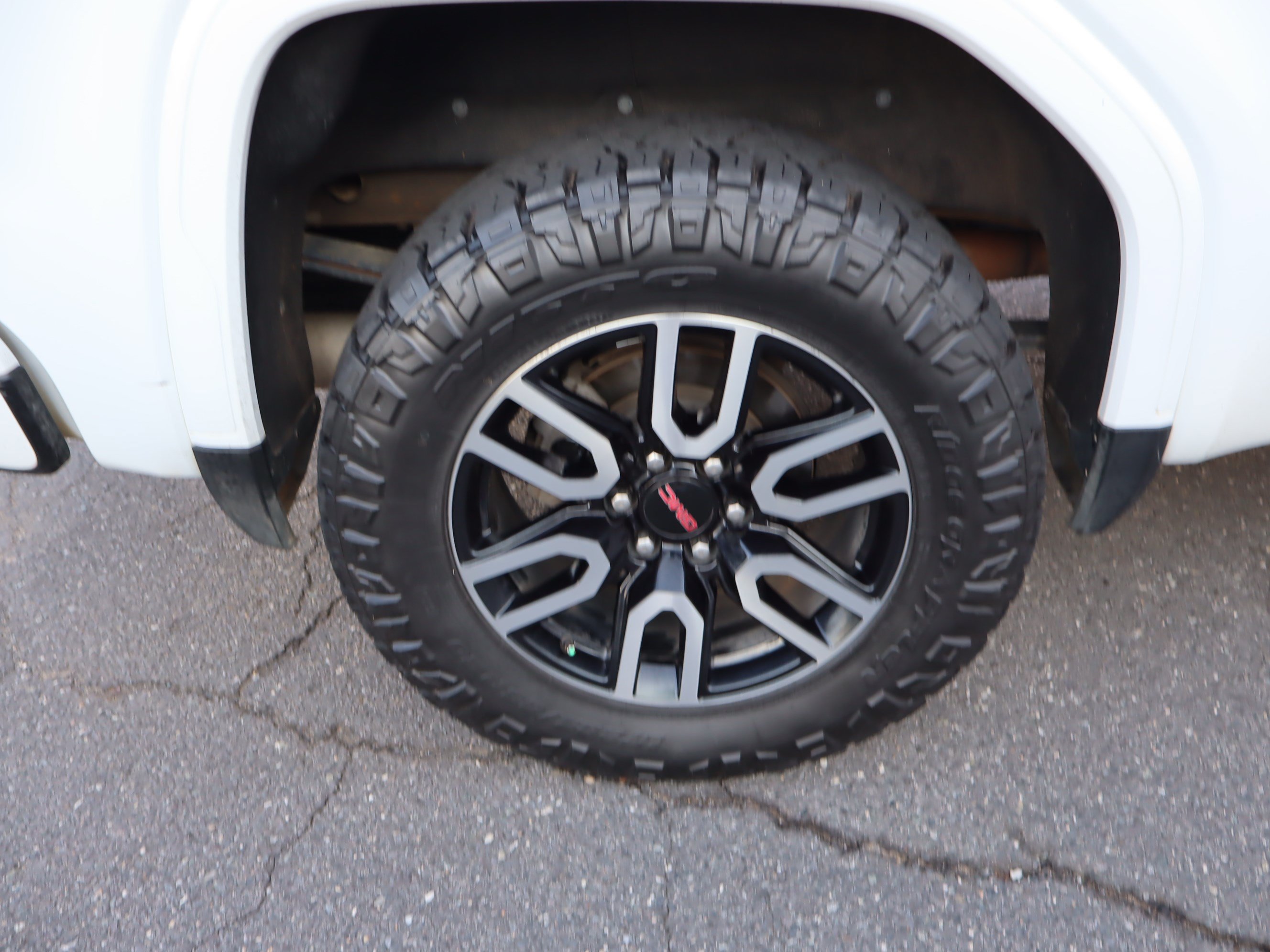 Used 2022 GMC Sierra 1500 AT4 w/ AT4 Premium Package AWD/4WD image 40