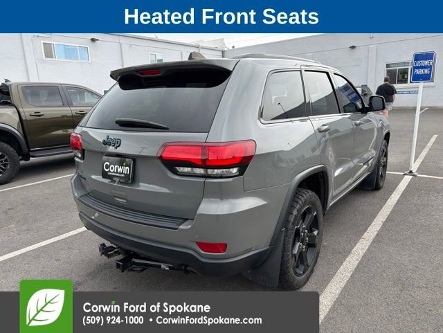 Used 2019 Jeep Grand Cherokee Laredo AWD/4WD image 9
