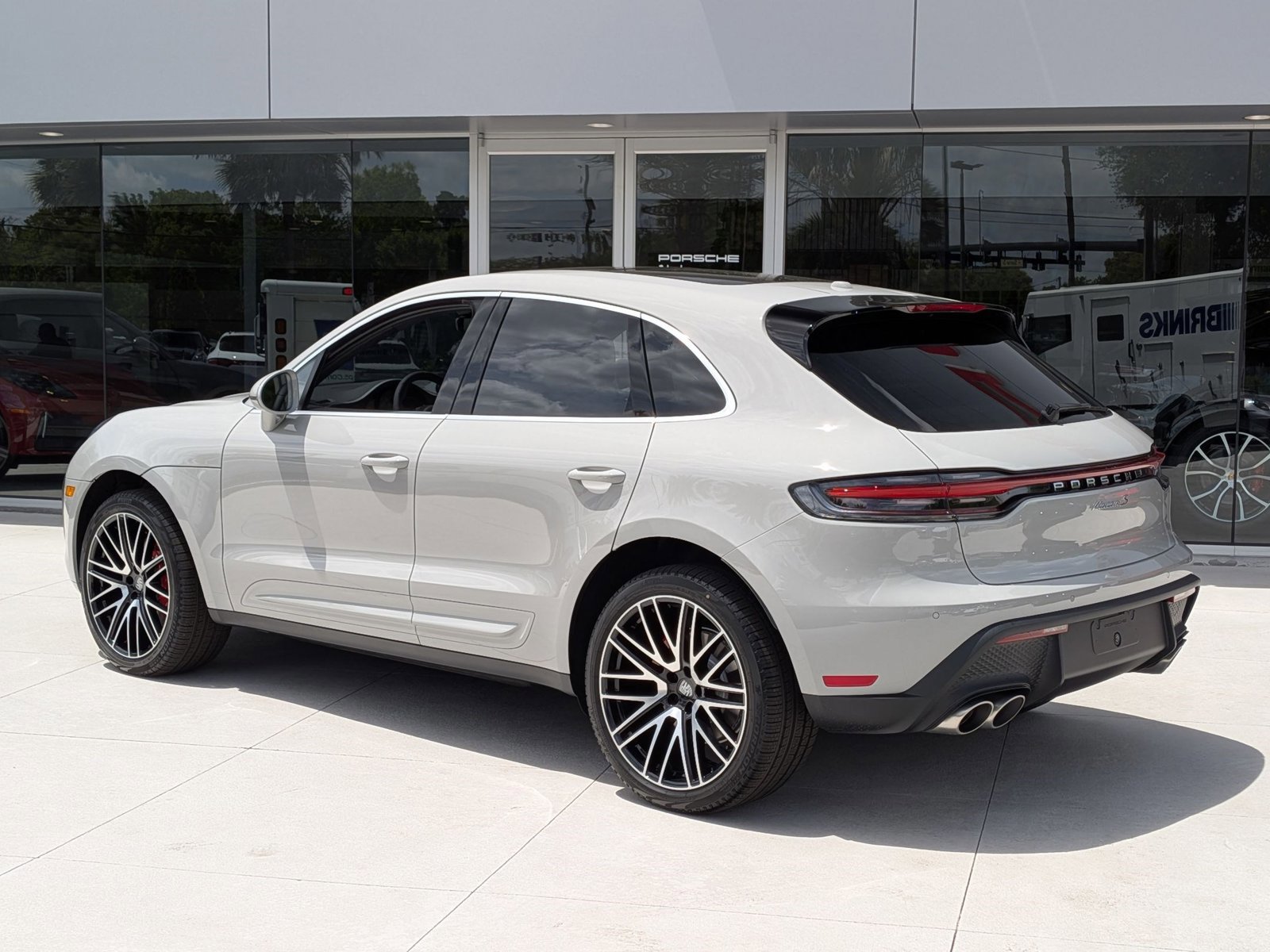 New 2026 Porsche Macan S image 3