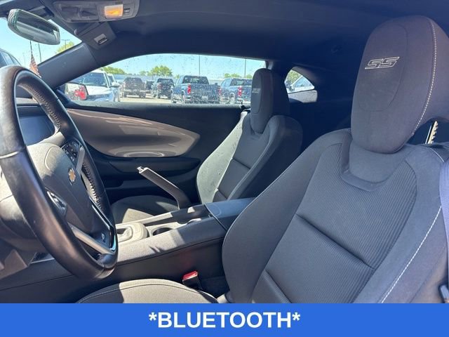Used 2014 Chevrolet Camaro SS RWD image 6
