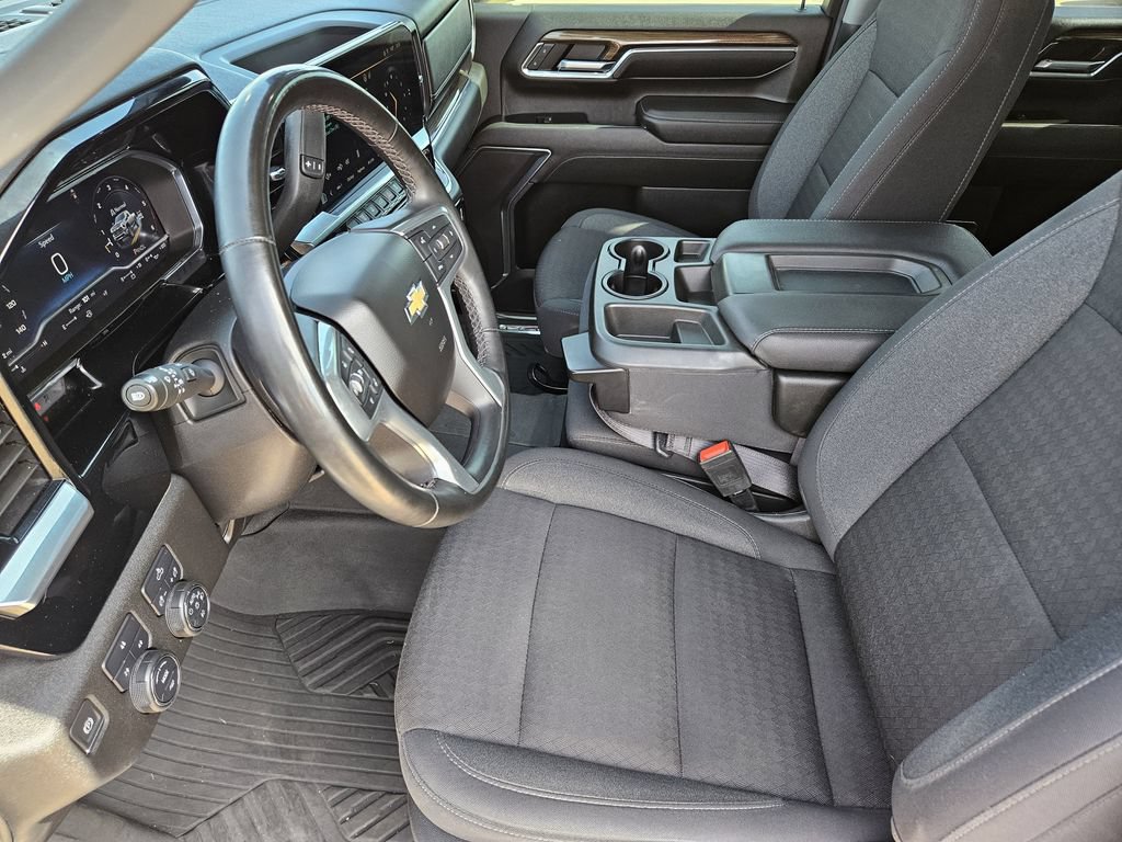 Used 2024 Chevrolet Silverado 2500 LT AWD/4WD image 14