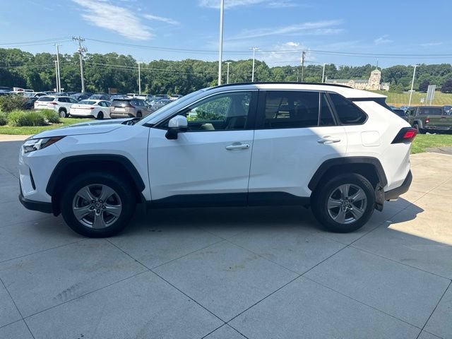 Used 2023 Toyota RAV4 XLE w/ Convenience Package AWD/4WD image 4