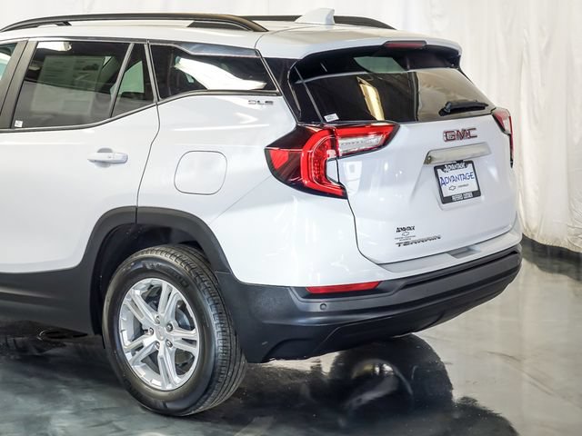 Certified 2023 GMC Terrain SLE w/ Driver Convenience Package FWD image 10