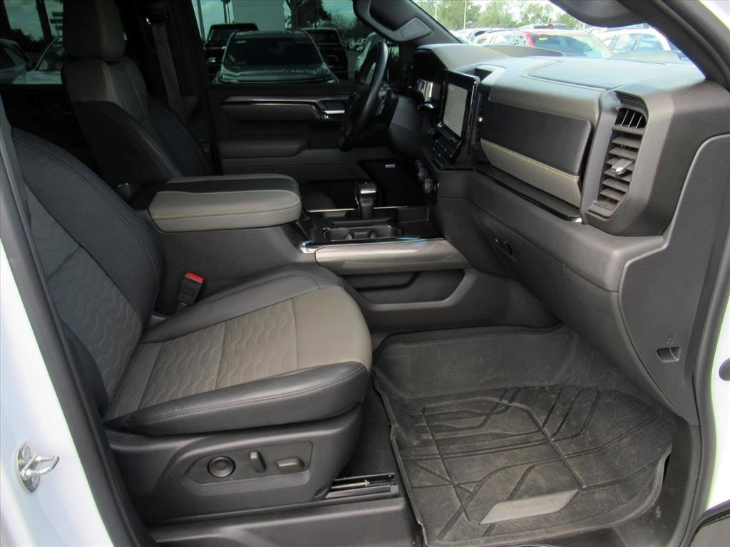 Certified 2024 Chevrolet Silverado 1500 ZR2 w/ Technology Package image 15