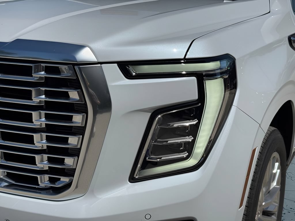 New 2026 GMC Yukon Denali w/ Sun & Power Step Package AWD/4WD image 3
