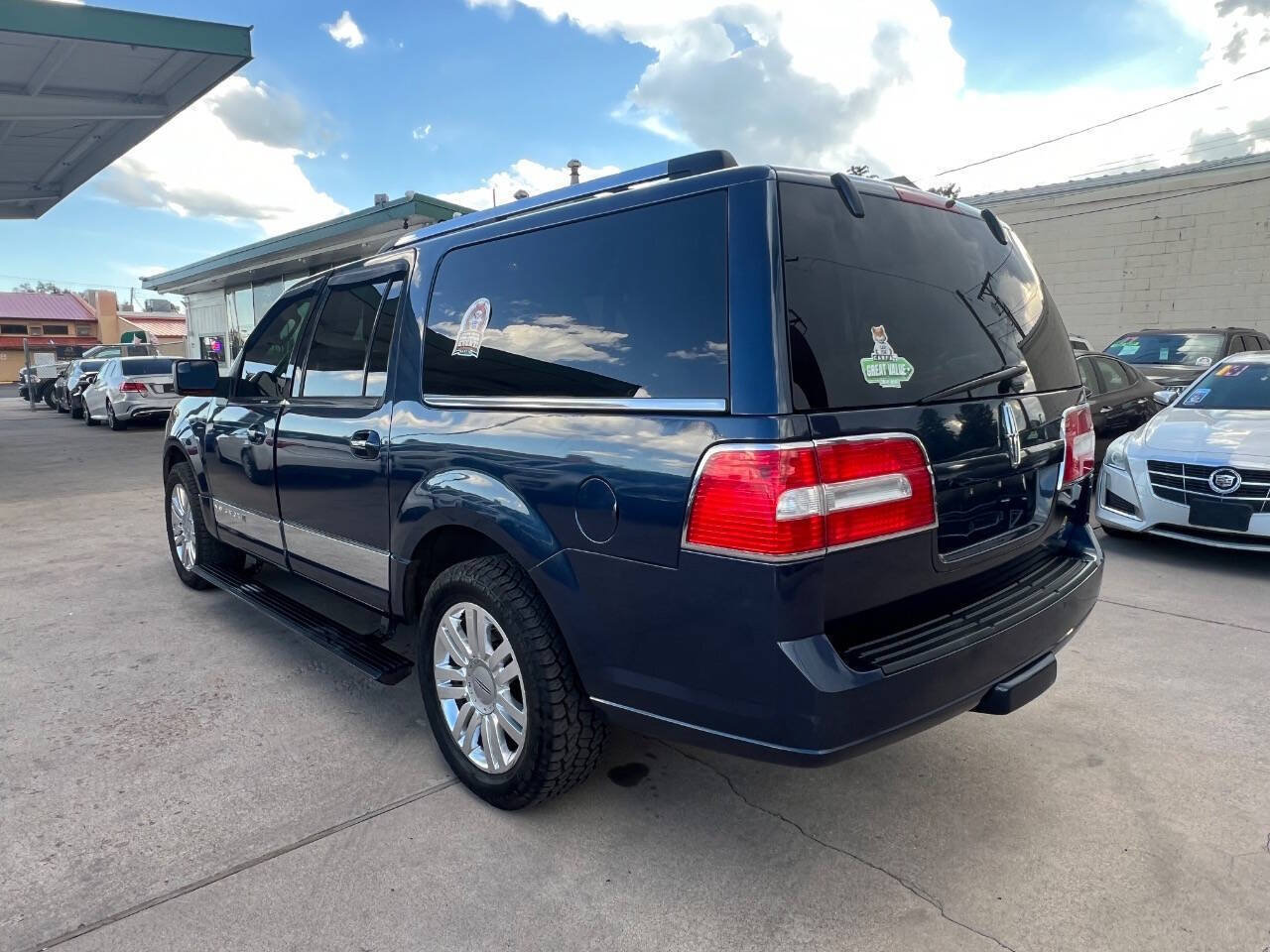Used 2014 Lincoln Navigator L 4WD image 5