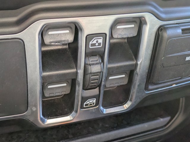 Used 2021 Jeep Wrangler Unlimited Sahara image 20