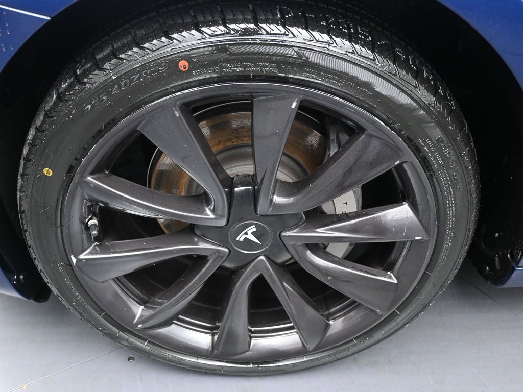 Used 2017 Tesla Model 3 Long Range image 42