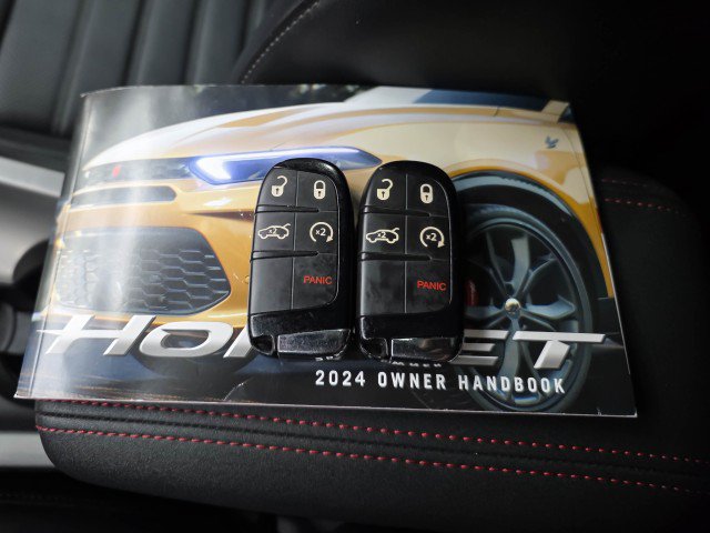 Used 2024 Dodge Hornet R/T Plus w/ R/T Blacktop Package AWD/4WD image 45