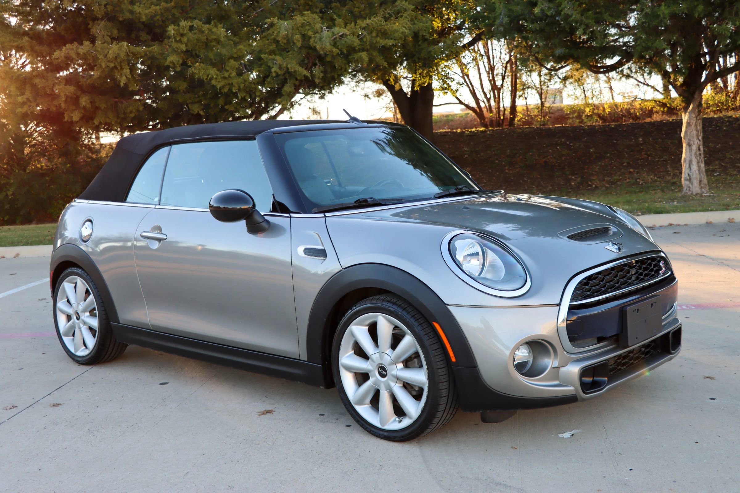 Used 2017 MINI Cooper S image 12
