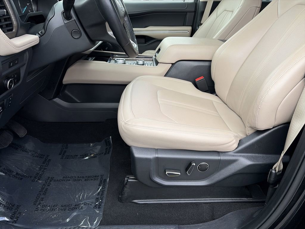Used 2024 Ford Expedition Max Limited AWD/4WD image 18