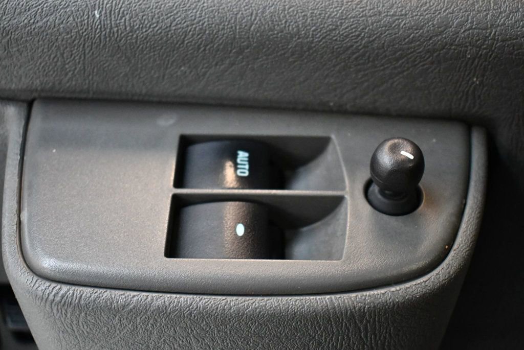 Used 2021 Chevrolet Express 2500 Extended w/ Driver Convenience Package image 22