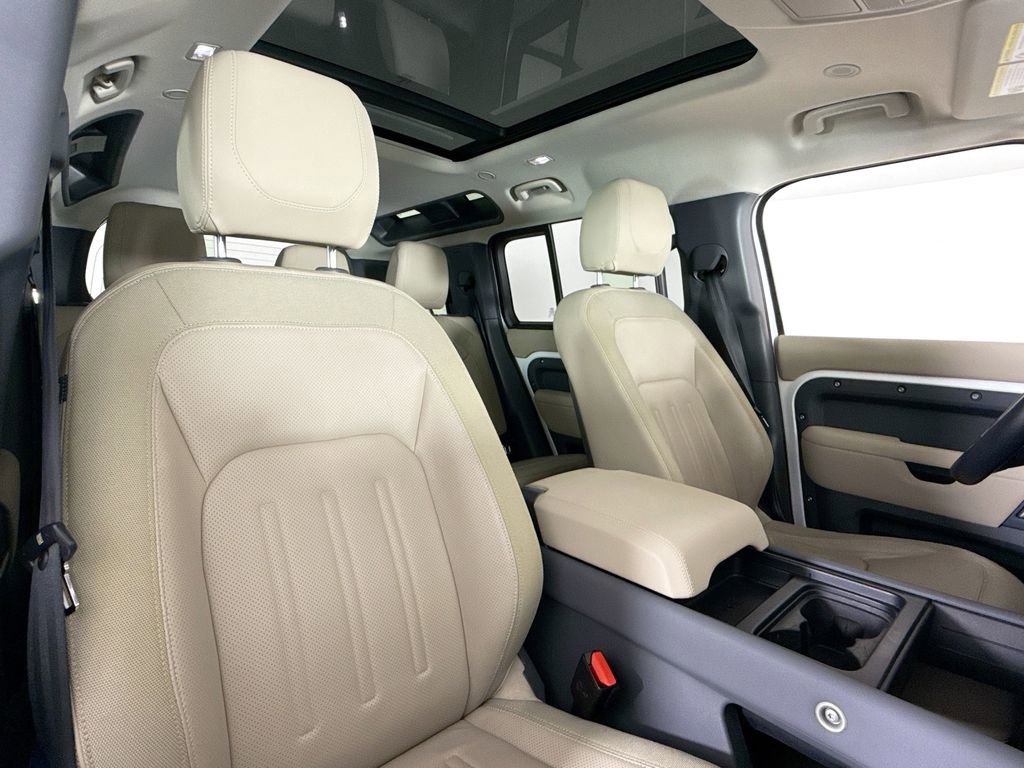 Used 2020 Land Rover Defender 110 S AWD/4WD image 14