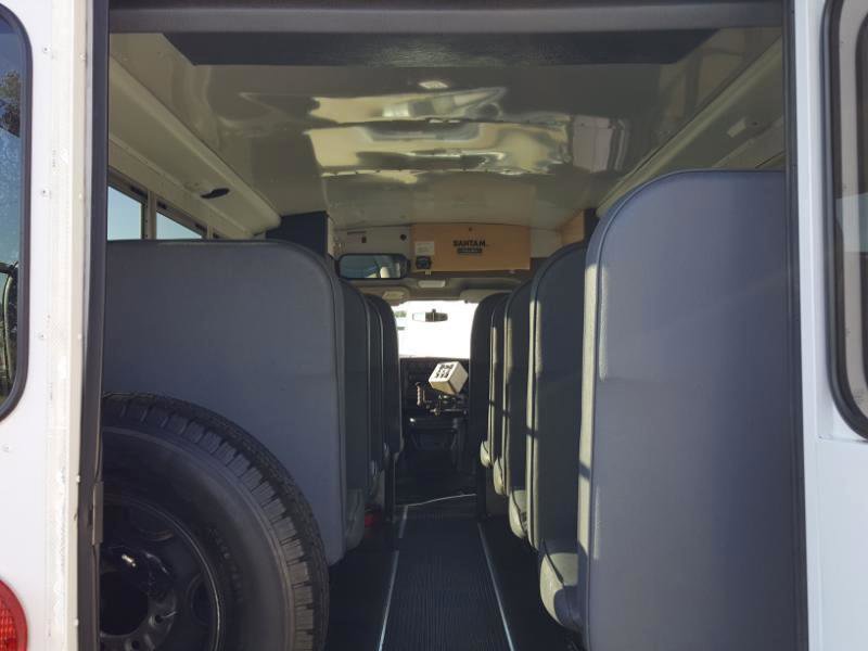 Used 2007 Chevrolet Express 3500 w/ School Bus Package RWD image 18