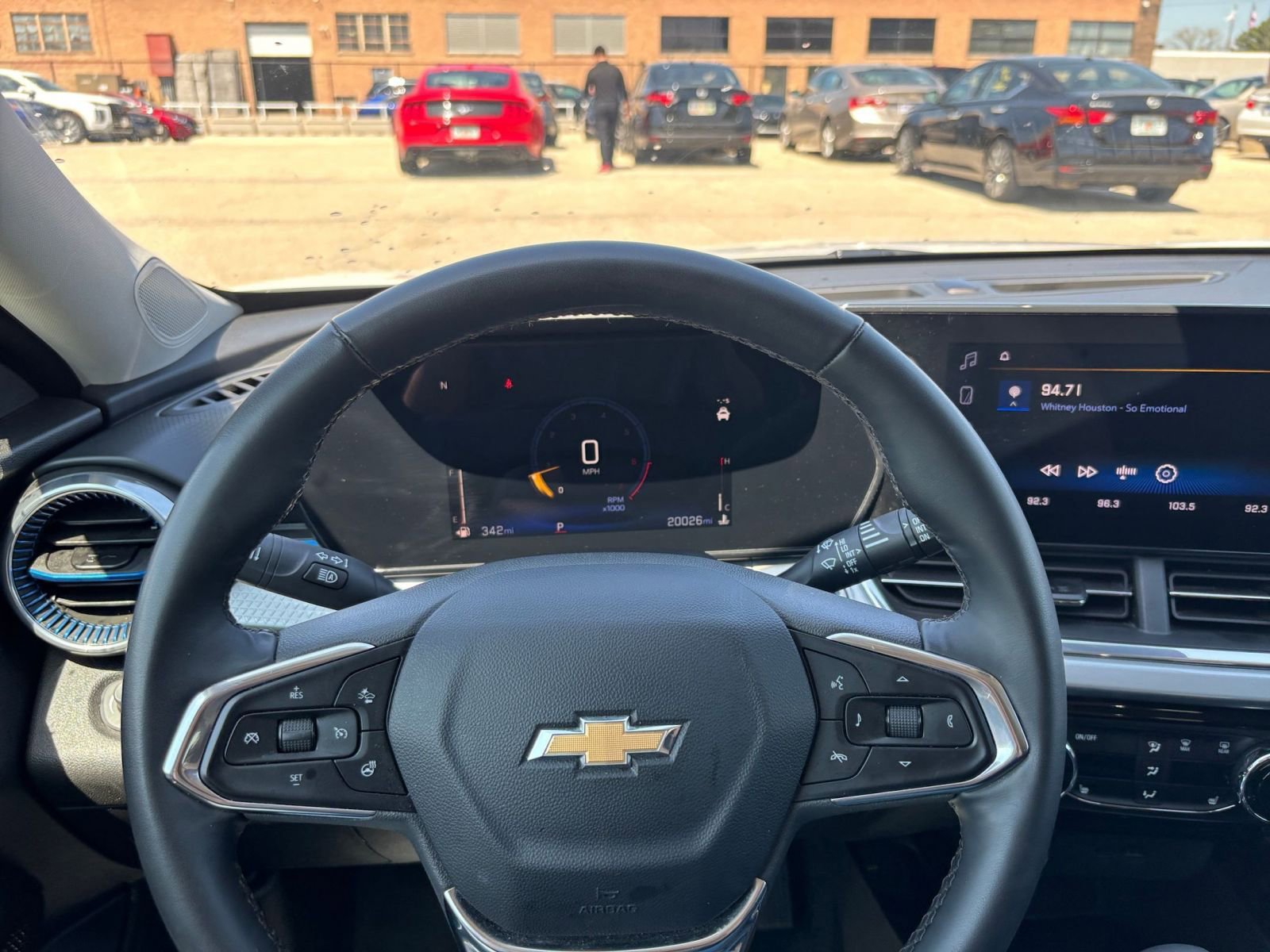 Used 2025 Nissan Versa SV FWD image 33