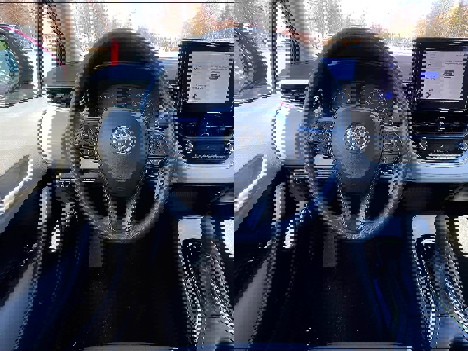 Used 2023 Toyota Corolla LE image 17