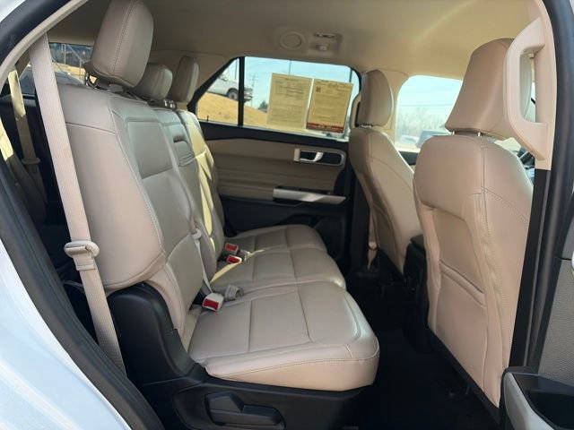 Used 2023 Ford Explorer XLT w/ Equipment Group 202A image 31
