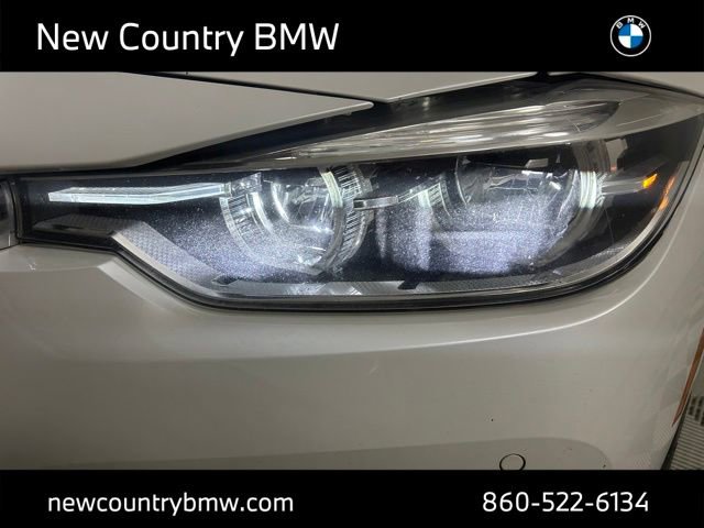 Used 2017 BMW 330i xDrive Sedan AWD/4WD image 29