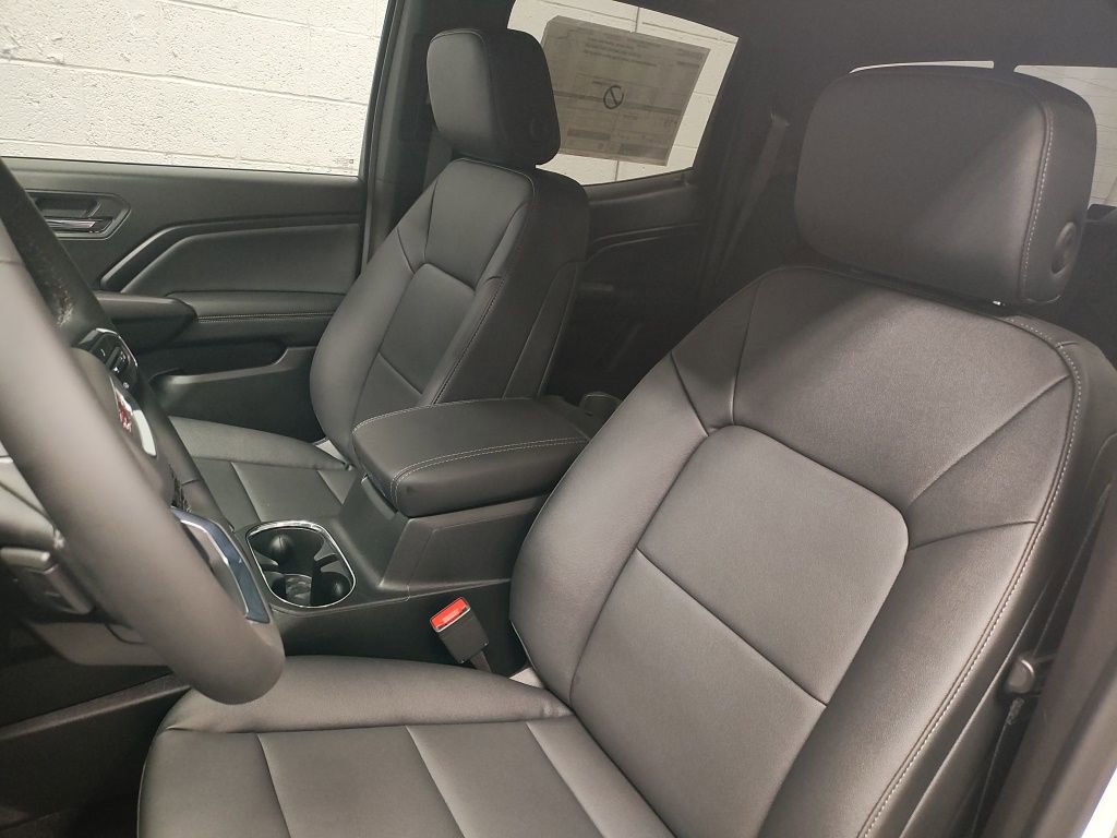 New 2026 GMC Canyon Elevation w/ Convenience Package image 24