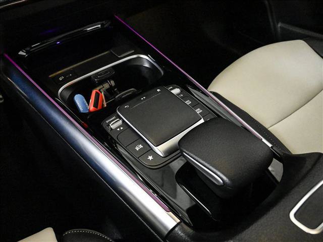 Certified 2022 Mercedes-Benz GLA 250 4MATIC image 13