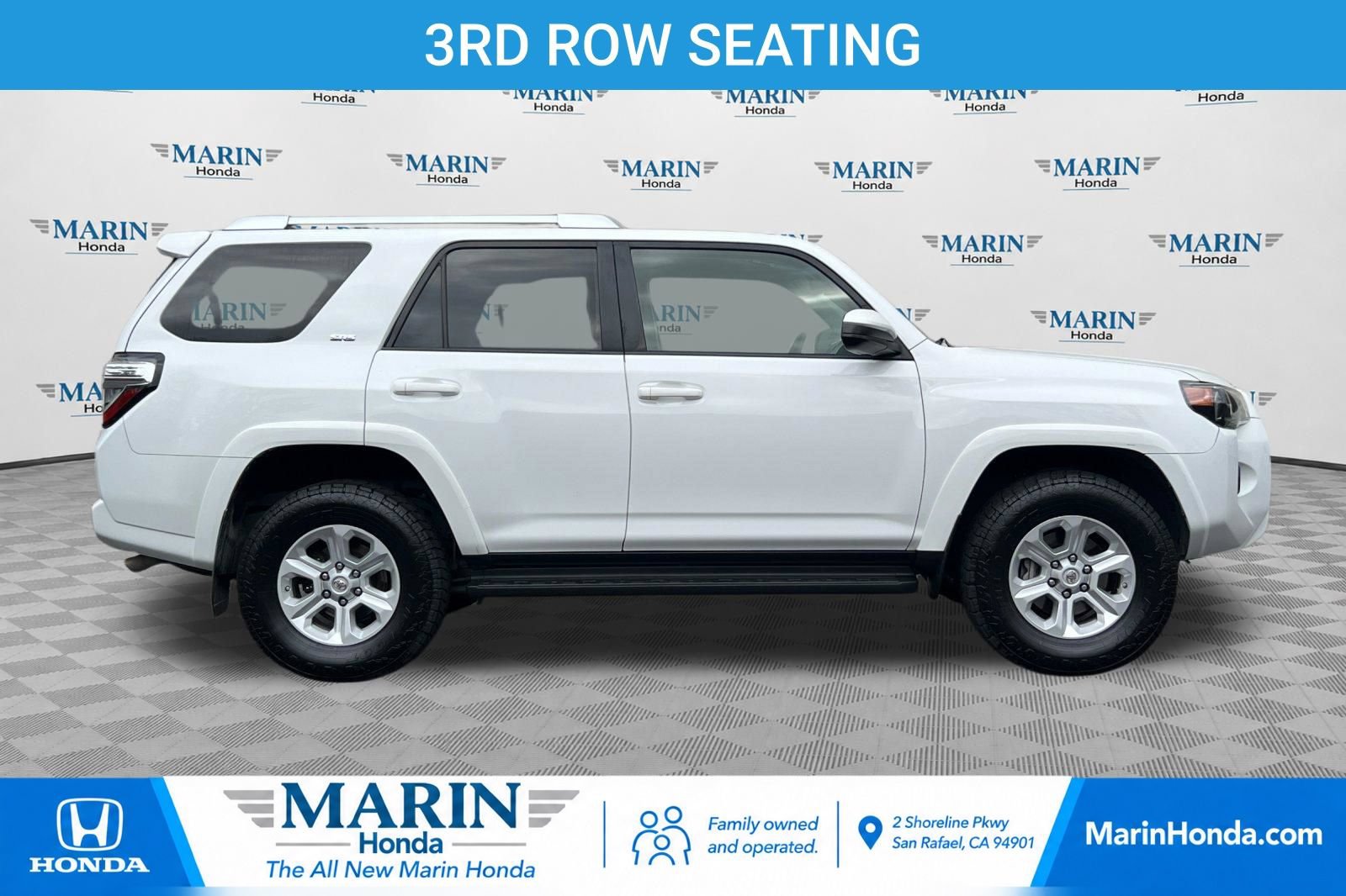 Used 2016 Toyota 4Runner SR5 AWD/4WD image 2