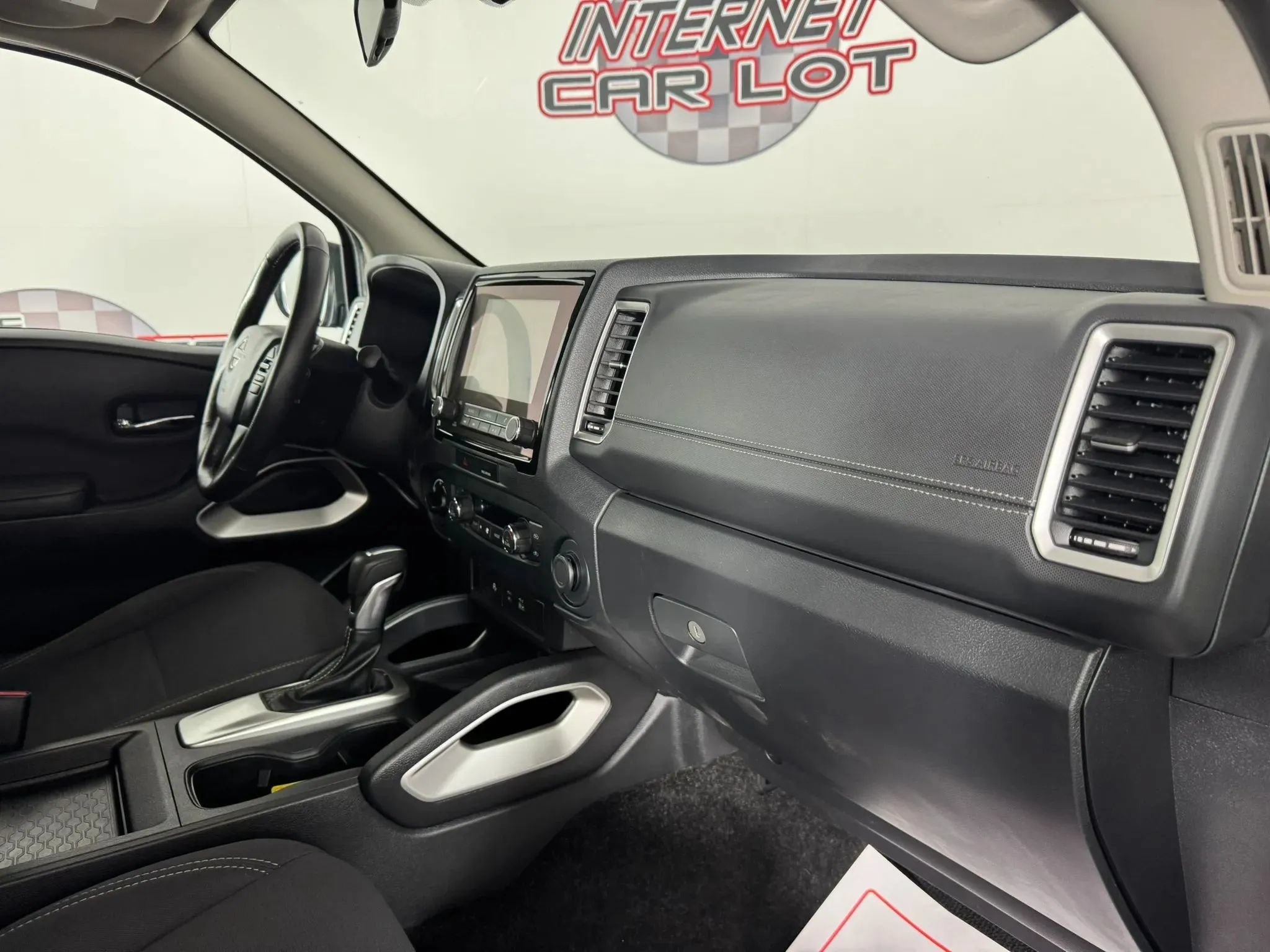 Used 2022 Nissan Frontier SV w/ Technology Package AWD/4WD image 12