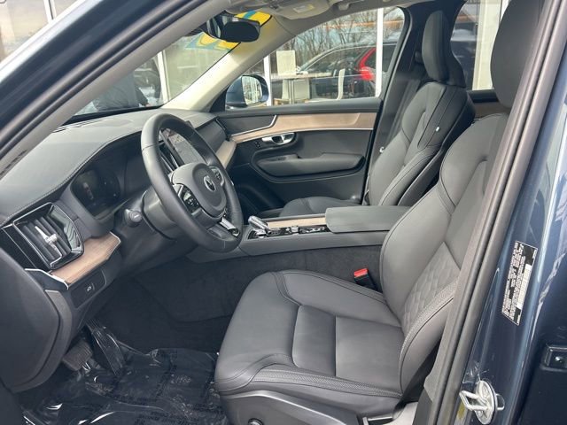 Certified 2025 Volvo XC90 B6 Plus AWD/4WD image 17