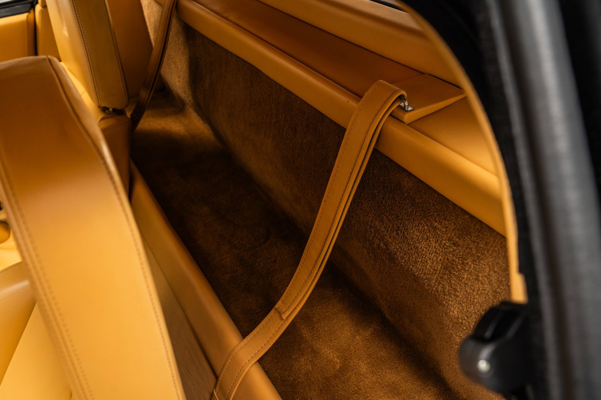 Used 1988 Ferrari Testarossa image 16